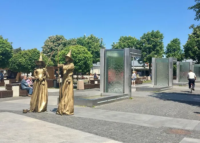 Kopernika, Sun & Snow