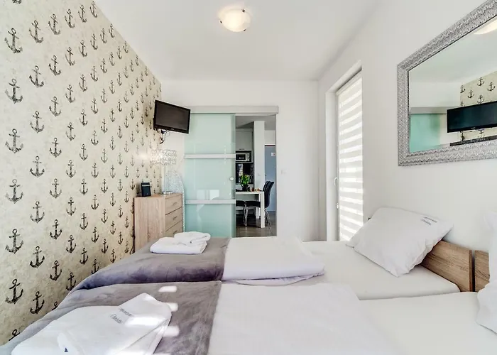 Daire Kopernika, Sun & Snow